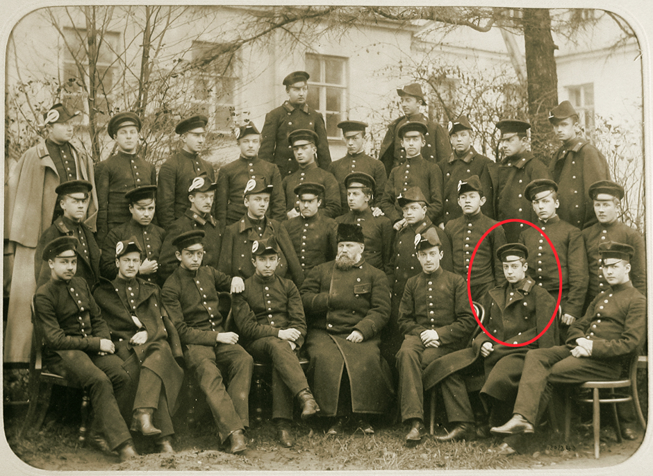  Сергей Николаевич Бекман в группе Лицеистов ИАЛ. 1891 г.